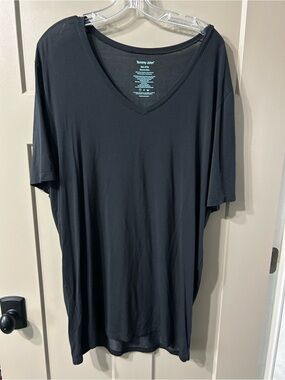 Tommy John Second Skin V-Neck T-Shirt in Black